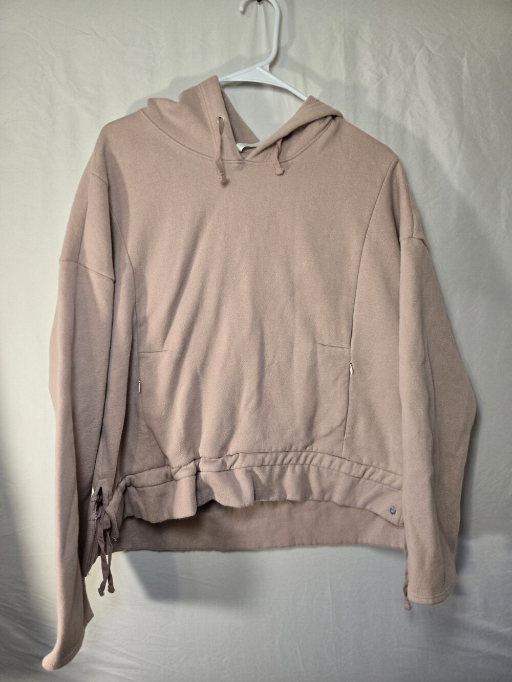 Fabletics Women's Pink Sweatshirt Hoodie US Womens Size XL Pockets Priced 2 Sell